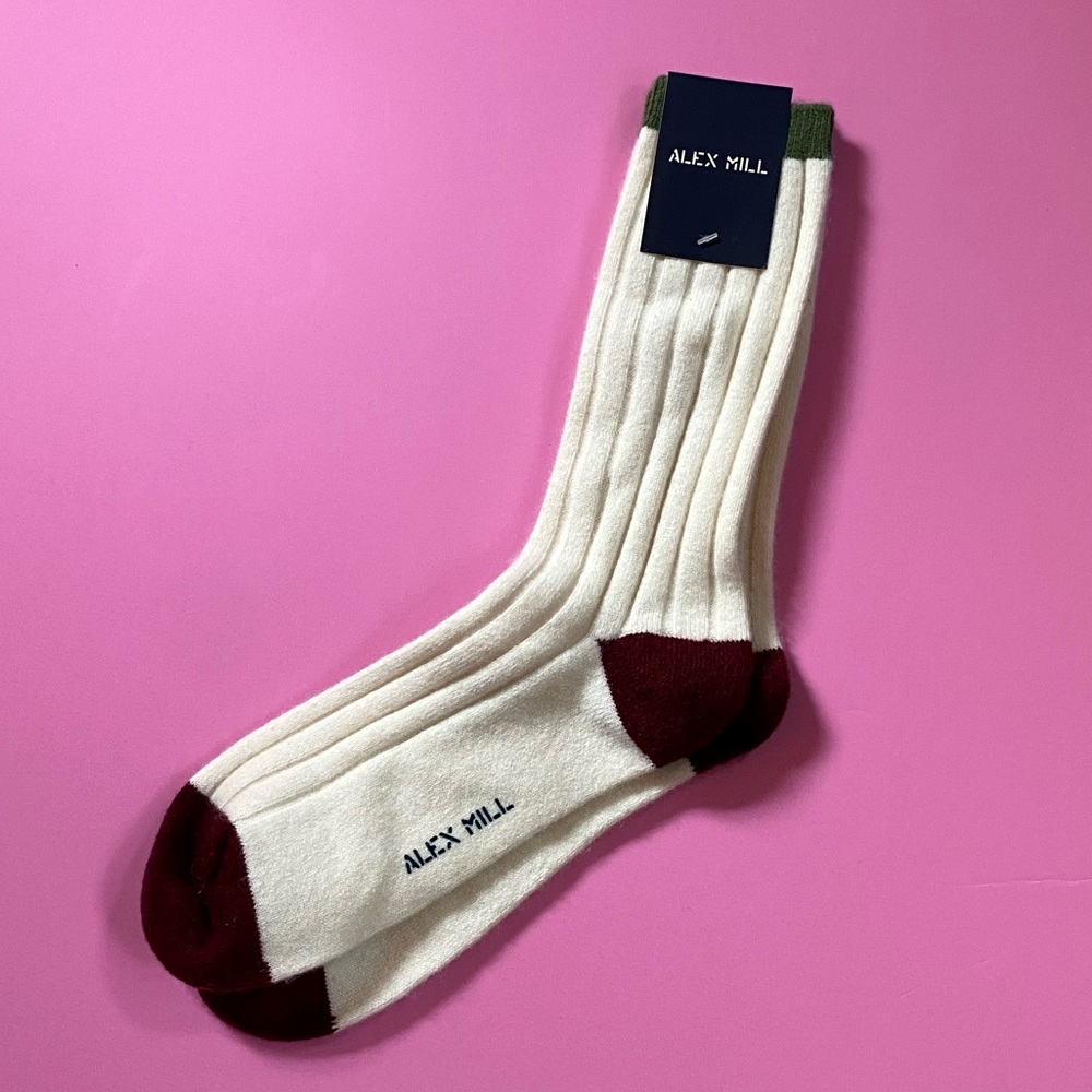 Alex Mill elegant cashmere crew socks, size LG/XL, unisex